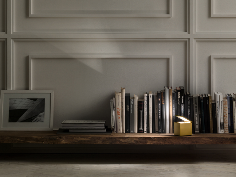 Lampe de table Cuboluce – Image 3